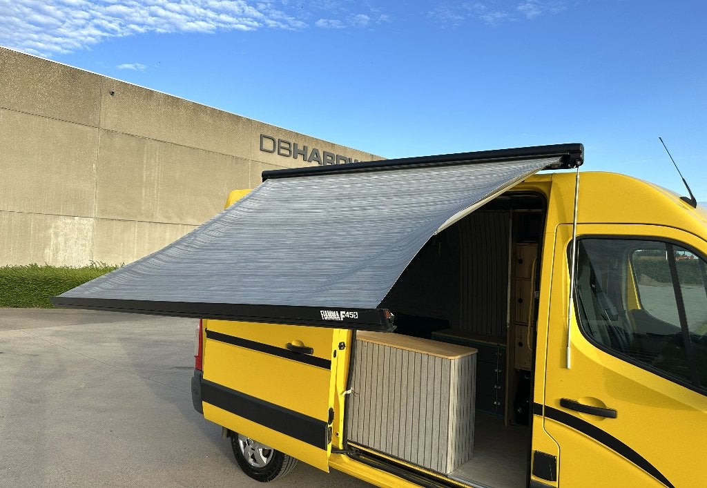 Kampeerwagen Renault Master automaat VOLLEDIG GEEQUIPEERD, Auto's, Renault, Automaat, Monovolume, Zwart, 2500 kg