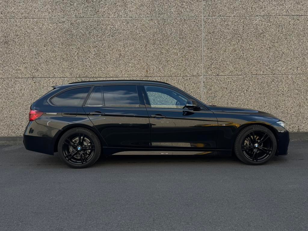 BMW 318i touring, Auto's, BMW, Achterwielaandrijving, Euro 6, Bi-Xenon koplampen, Zwart