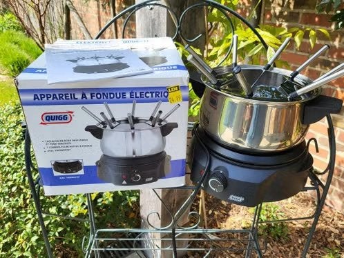 Ensemble à fondue électrique Quigg, parfait état, 1500 W, Electroménager, Enlèvement, Service à fondue
