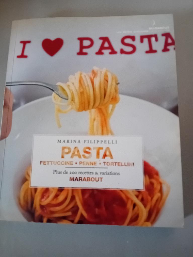 Livre 200 recettes de pates pasta marabout, Enlèvement ou Envoi