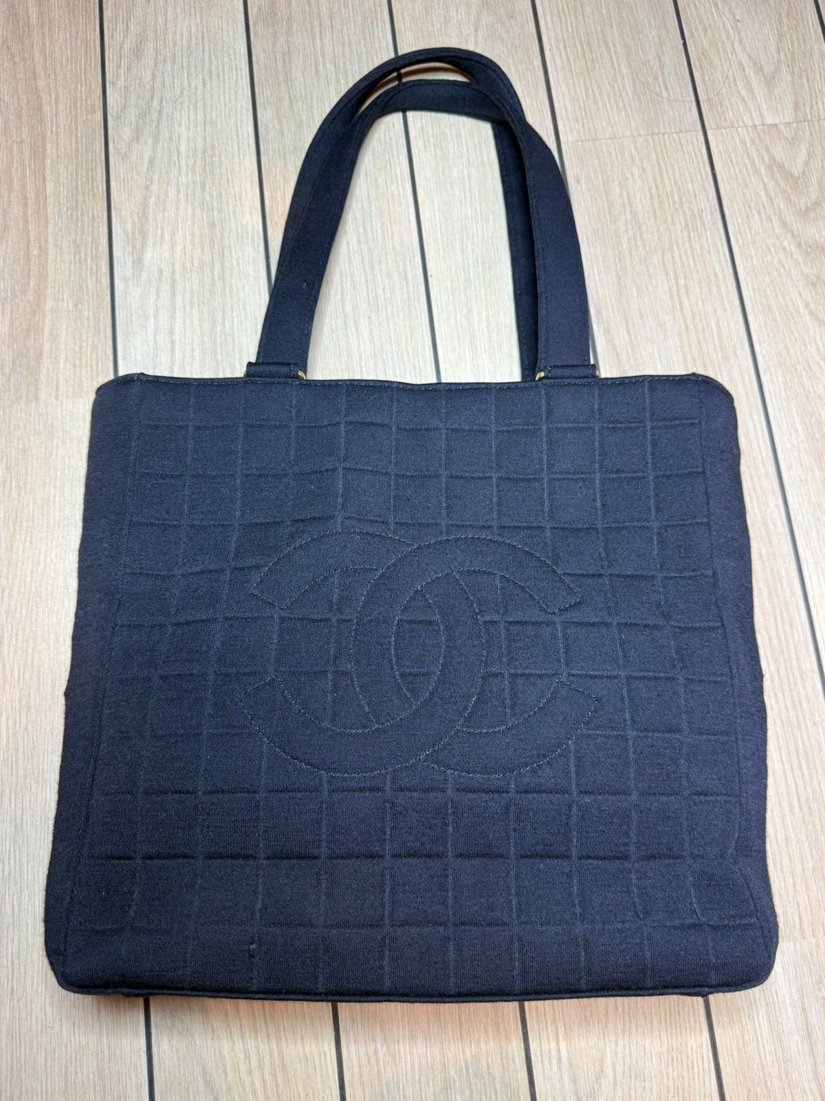 Authentieke Chanel-draagtas met chocoladereep 2002-2003, Ophalen of Verzenden, Gebruikt, Zwart