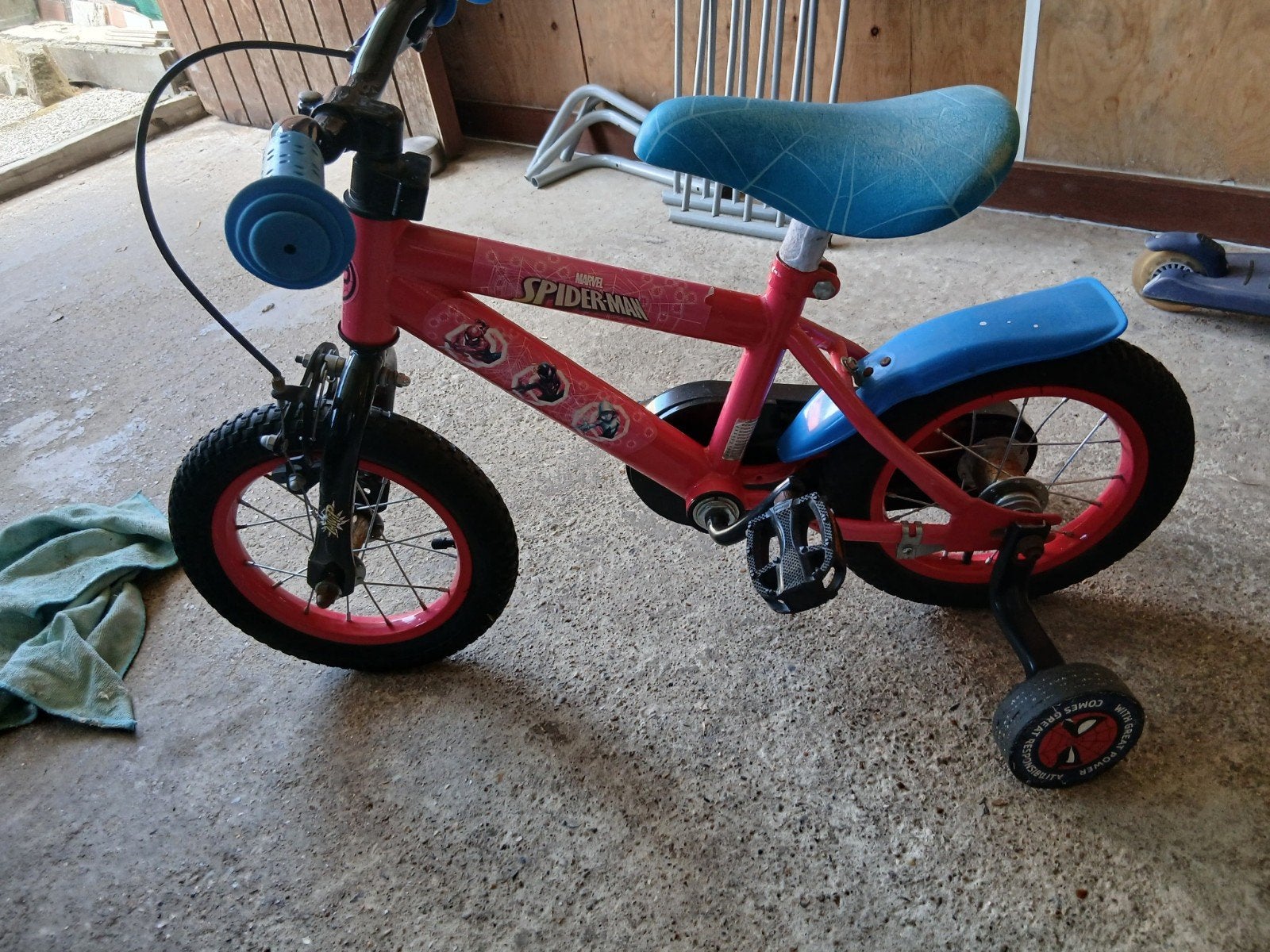 Kinder fiets, Ophalen, Terugtraprem, Zijwieltjes, Gebruikt