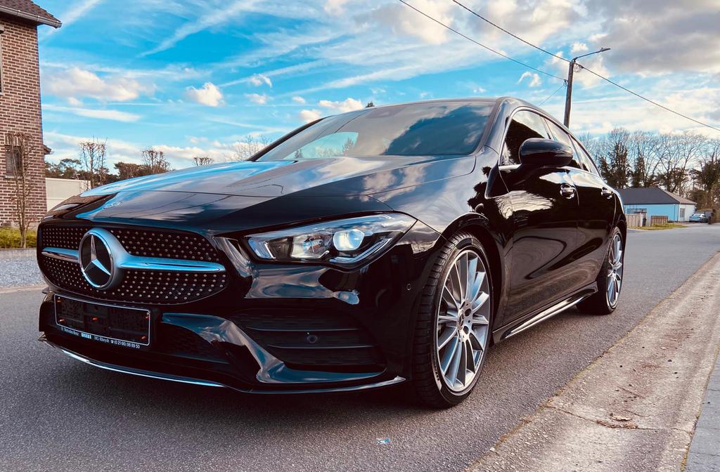 Mercedez Benz CLA 200 SB AMG Line, Autos, Mercedes-Benz, Achat, Euro 6, Carnet d'entretien, Alcantara