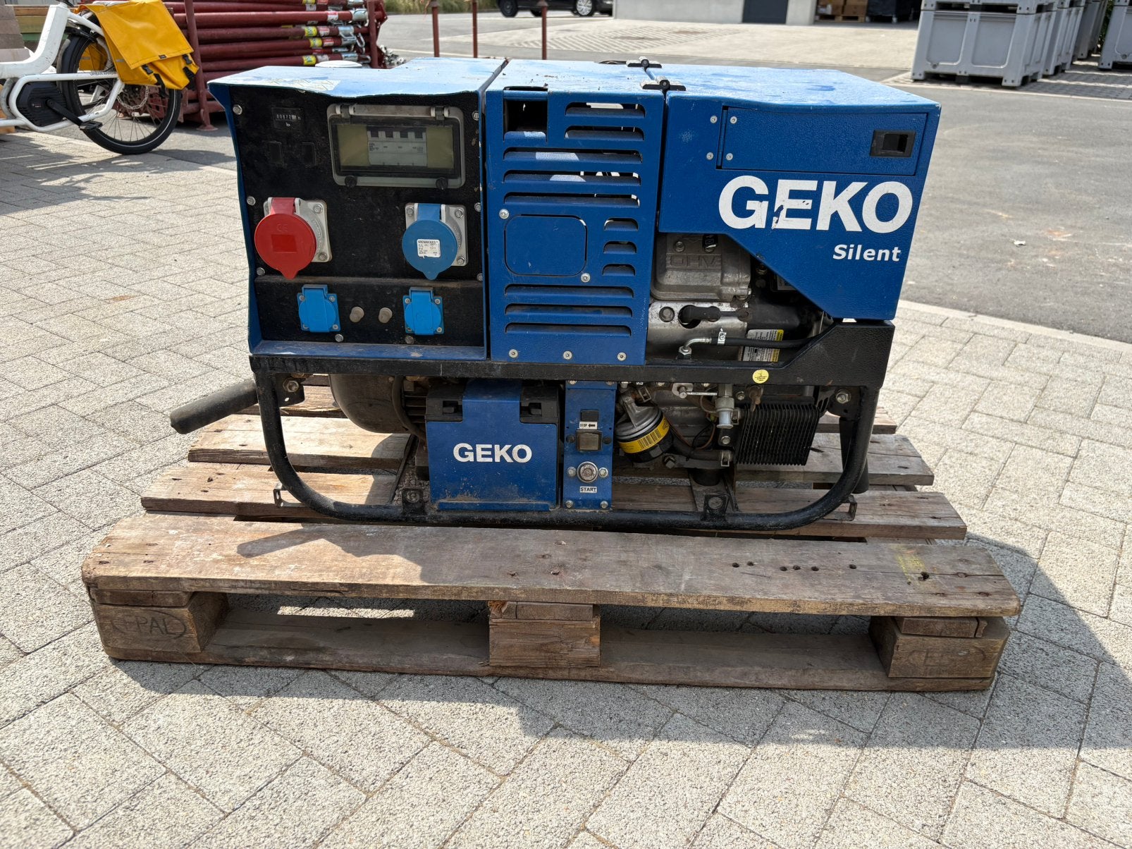 GEKO 12000 ED-S/SEBA Silent Aggregaat, Ophalen, Gebruikt, Benzine, Geluidgedempt