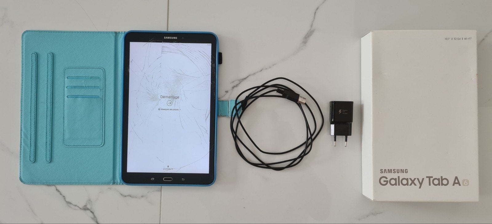 Tablette Samsung Galaxy TAB A écran cassé mais fonctionne !