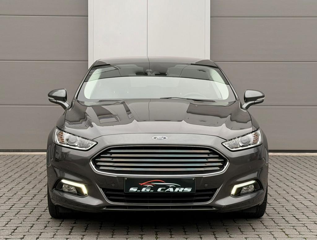 FORD MONDEO 1.5 BENZINE 130.000KM EURO6b 2019, Auto's, Euro 6, Mondeo, Bedrijf, Handgeschakeld