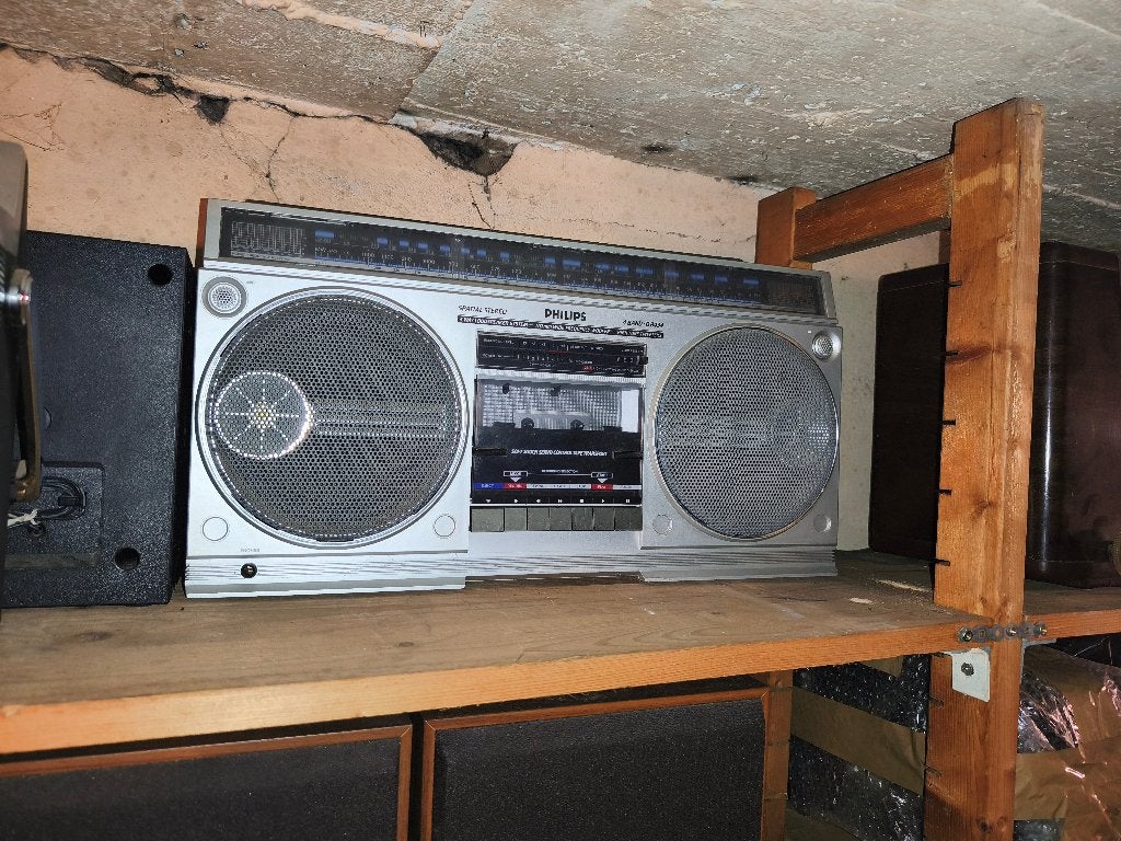 boombox / ghettoblaster Philips D8434, Enlèvement