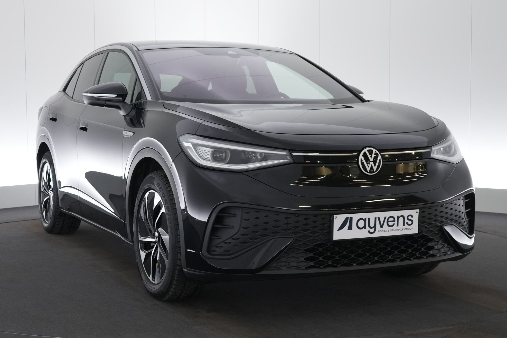 (2EDY791) VOLKSWAGEN ID.5, Auto's, Volkswagen, Zwart, 5 zetels, 5 deurs, Parkeersensor