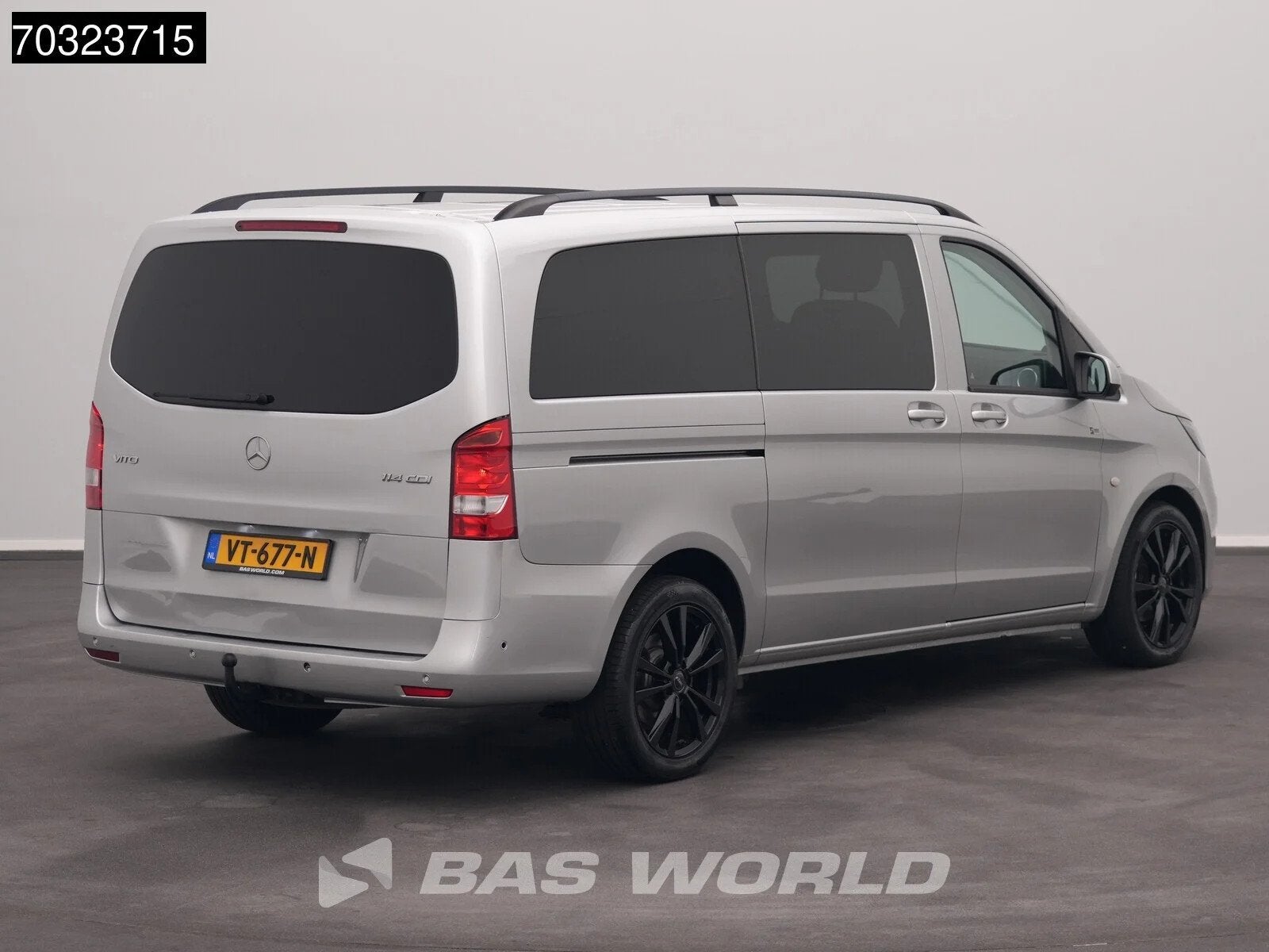 Mercedes Vito 114 Automaat Dubbel Cabine L2H1 Trekhaak Airco, Auto's, Euro 5, Stof, Gebruikt, 4 cilinders