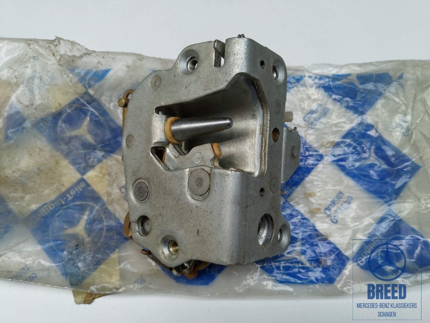 NOS slotmechaniek linksachter voor Mercedes-Benz W116, Auto-onderdelen, -, Nieuw, Ophalen of Verzenden, -