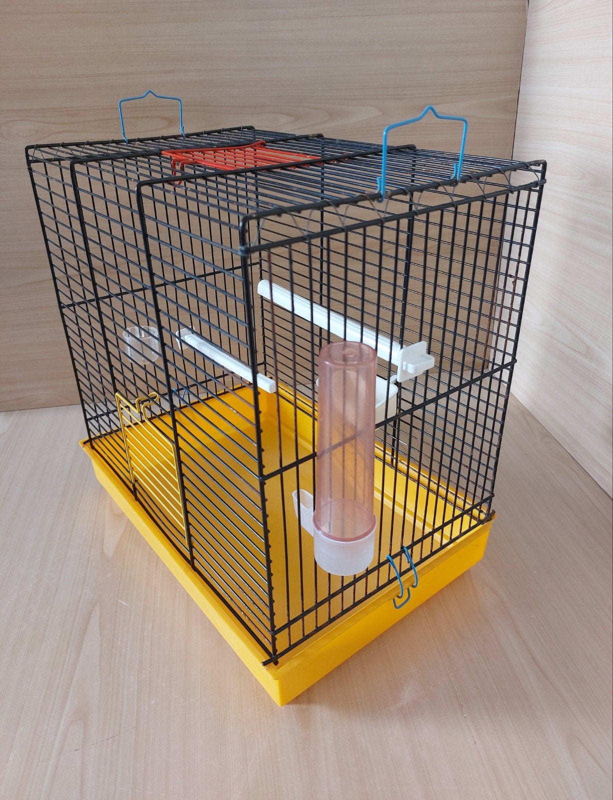 Cage pour oiseaux, Enlèvement