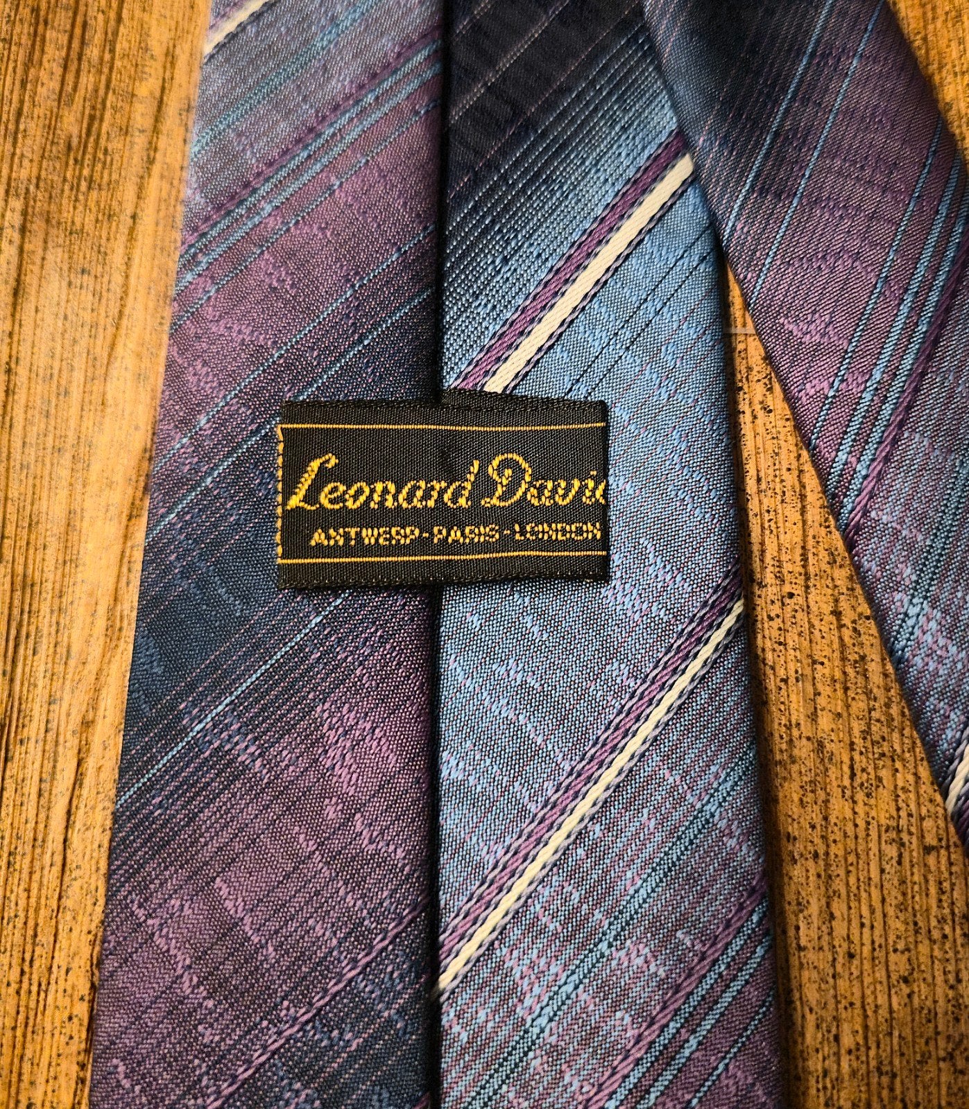 Cravate en soie Leonard Davis, Vêtements | Hommes, Cravates, Comme neuf, À motif, Bleu, Enlèvement ou Envoi