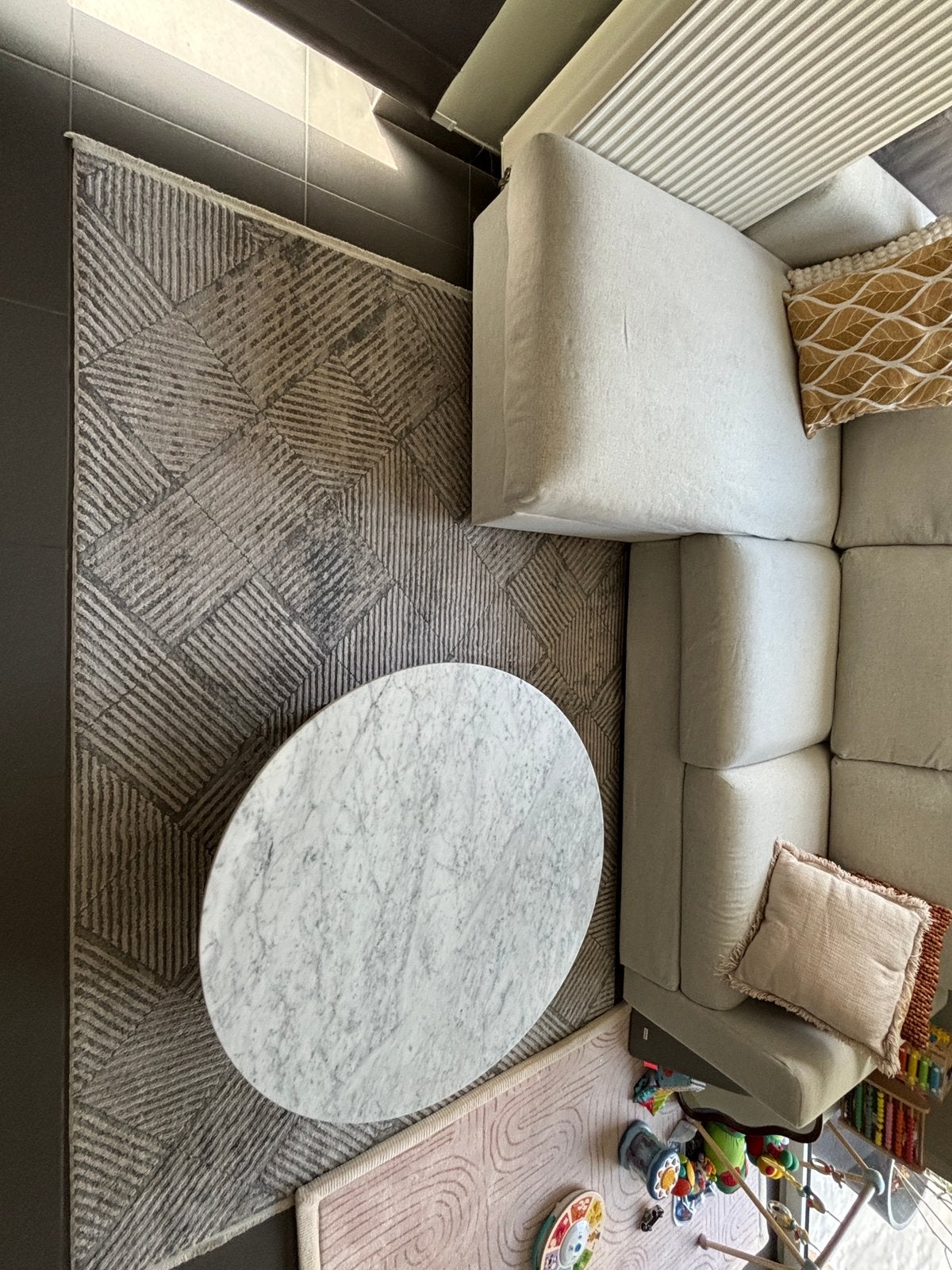 Tapis gris en très bon état, Enlèvement, Comme neuf, Gris