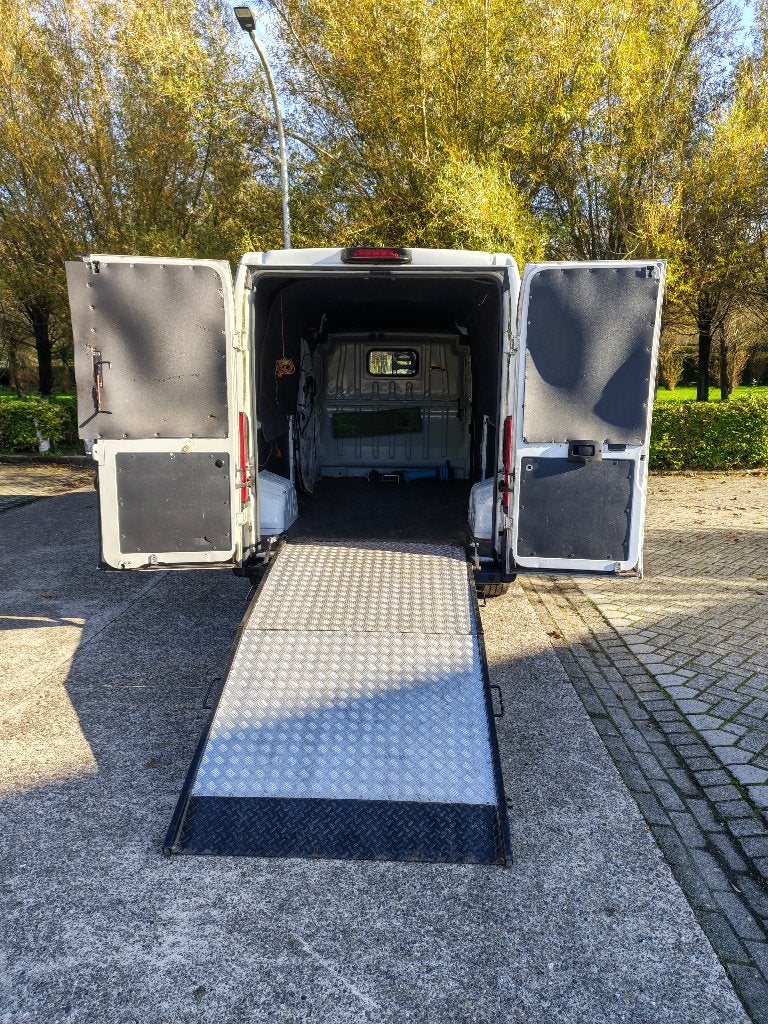 citroen jumper 2.0 bleu hdi isolé rampe de chargement L3H2, Euro 6, 2 portes, Diesel, Particulier