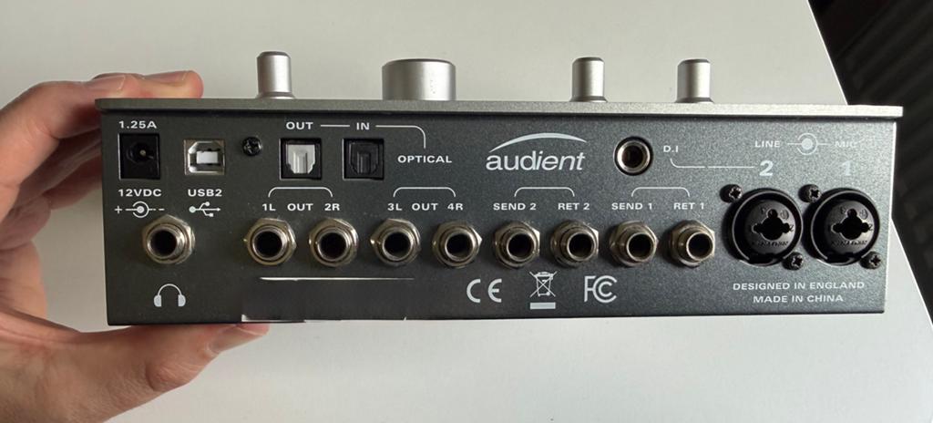 DAO-audio-interface Audient iD22, Muziek en Instrumenten, Ophalen of Verzenden, Zo goed als nieuw