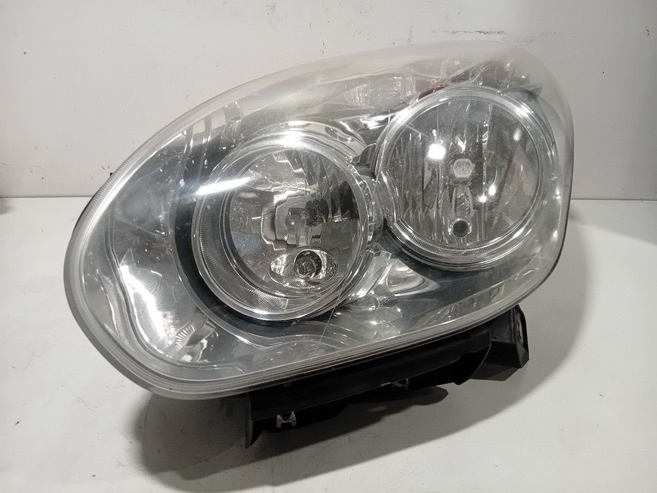 Koplamp links Fiat Doblo, Onderdelen@venauto.nl, Van der Ven Autorecycling B.V., Ettenseweg 76, 4706 PB Roosendaal, The Netherlands