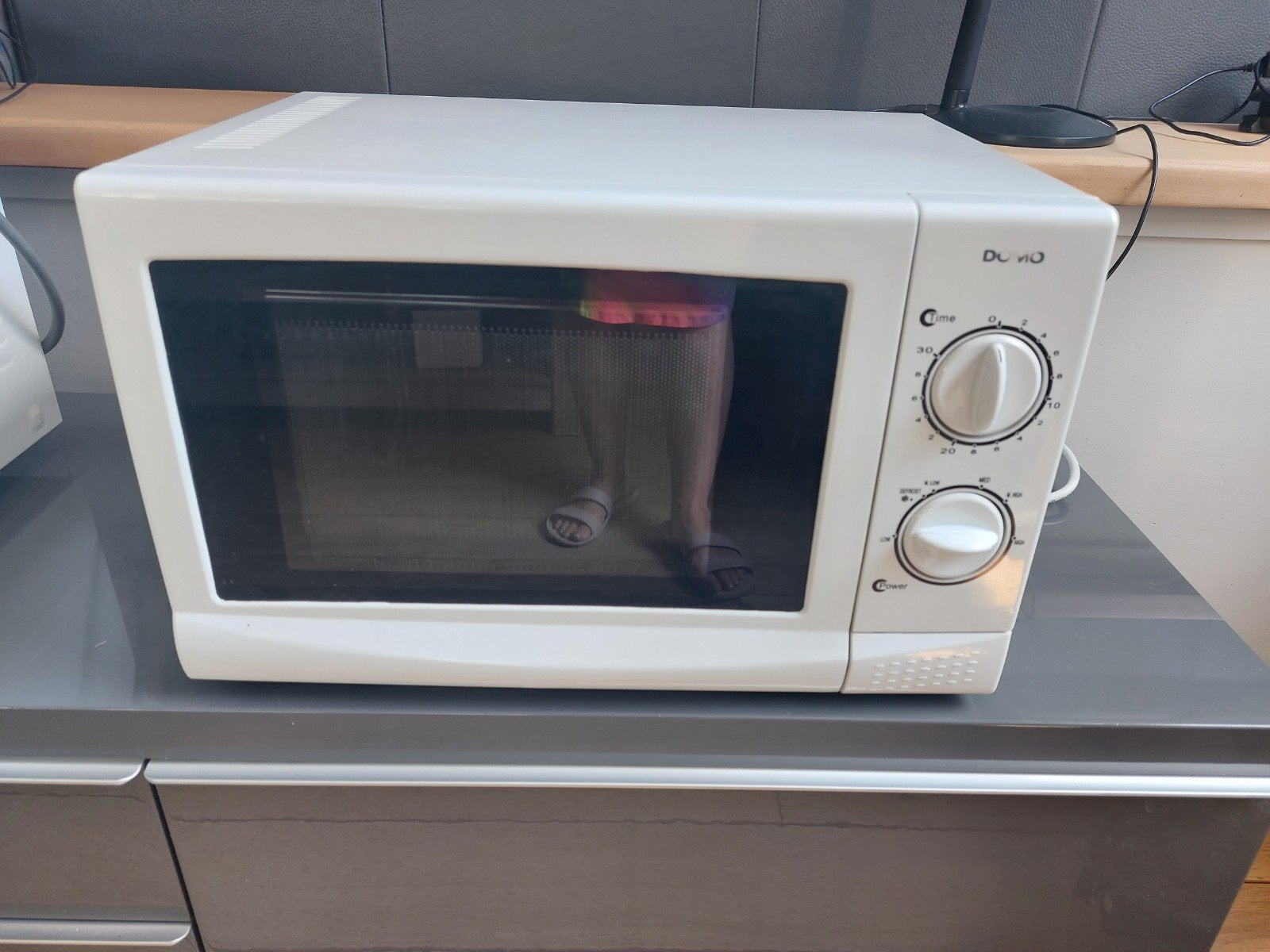 Micro-ondes Domo 20 L, Micro-ondes