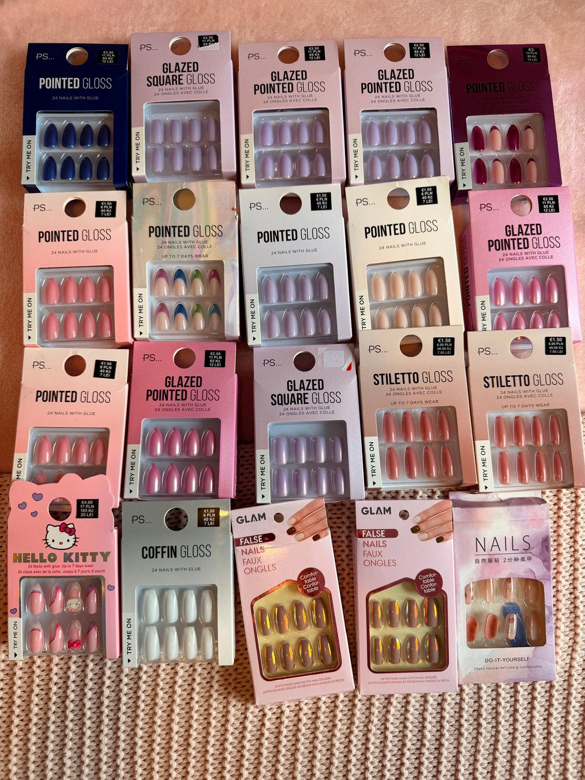Verschillende sets valse nagels (€1 per stuk), Bijoux, Sacs & Beauté, Piercings, Enlèvement, Comme neuf