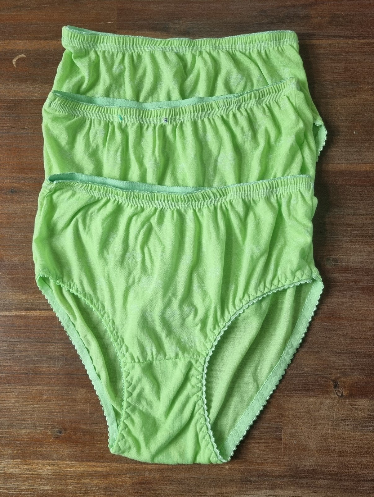 3x NIEUWE Damesslips Maat M, Kleding | Dames, Ondergoed en Lingerie, Slip, Groen, Ophalen of Verzenden
