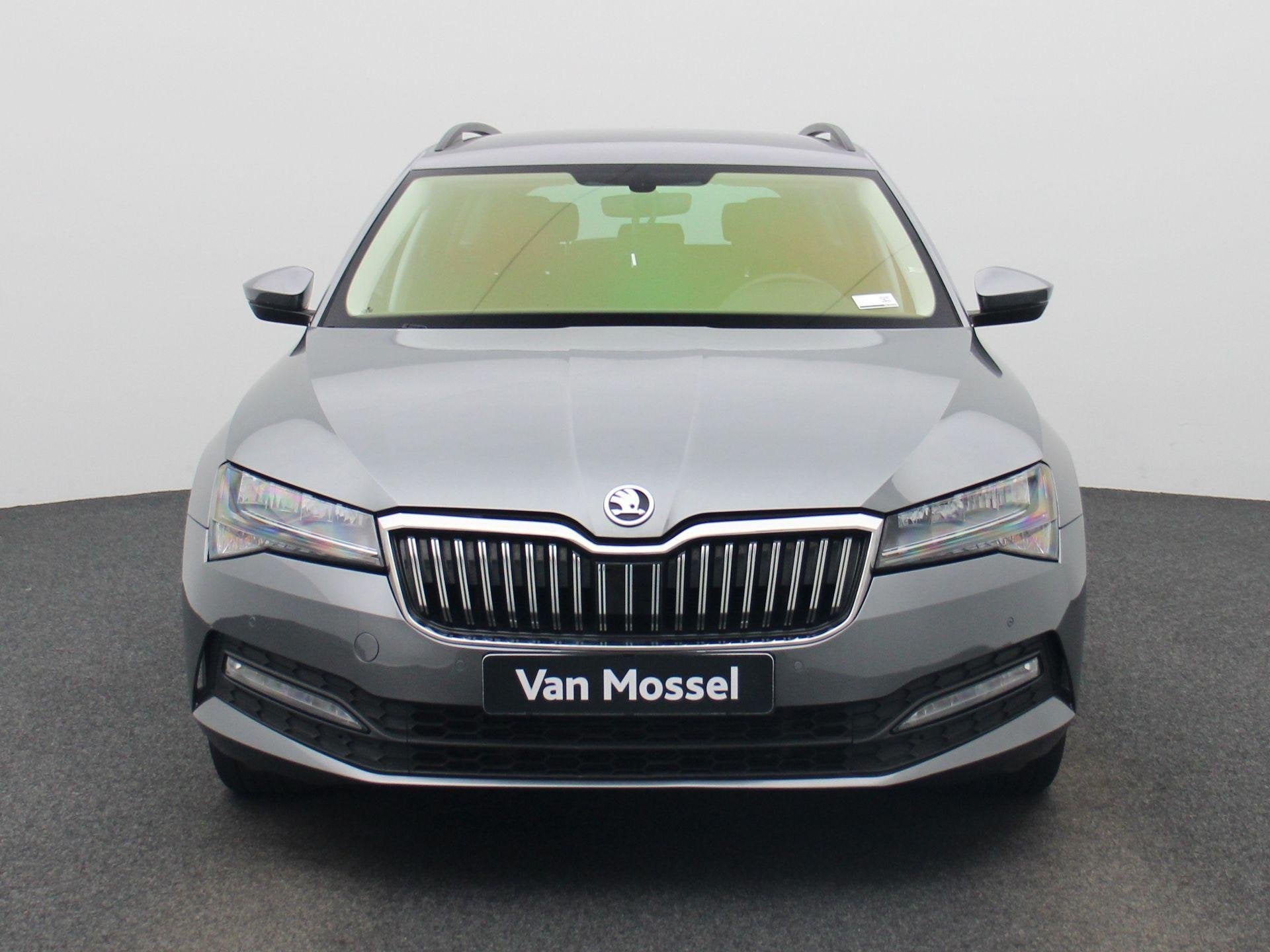 Skoda Superb Combi 1.5 TSI ACT 110kW DSG7 Ambition NAVI | CA, Auto's, Stof, Gebruikt, 4 cilinders, Automatische klimaatregeling