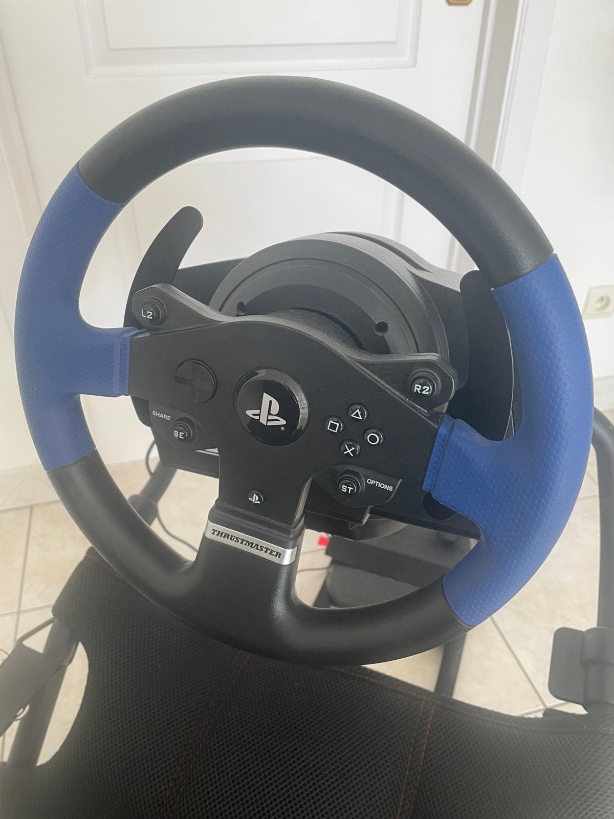 Thrustmaster T150 Force Feedback racestuur met pedalen PS4/5, Games en Spelcomputers, Spelcomputers | Sony Consoles | Accessoires
