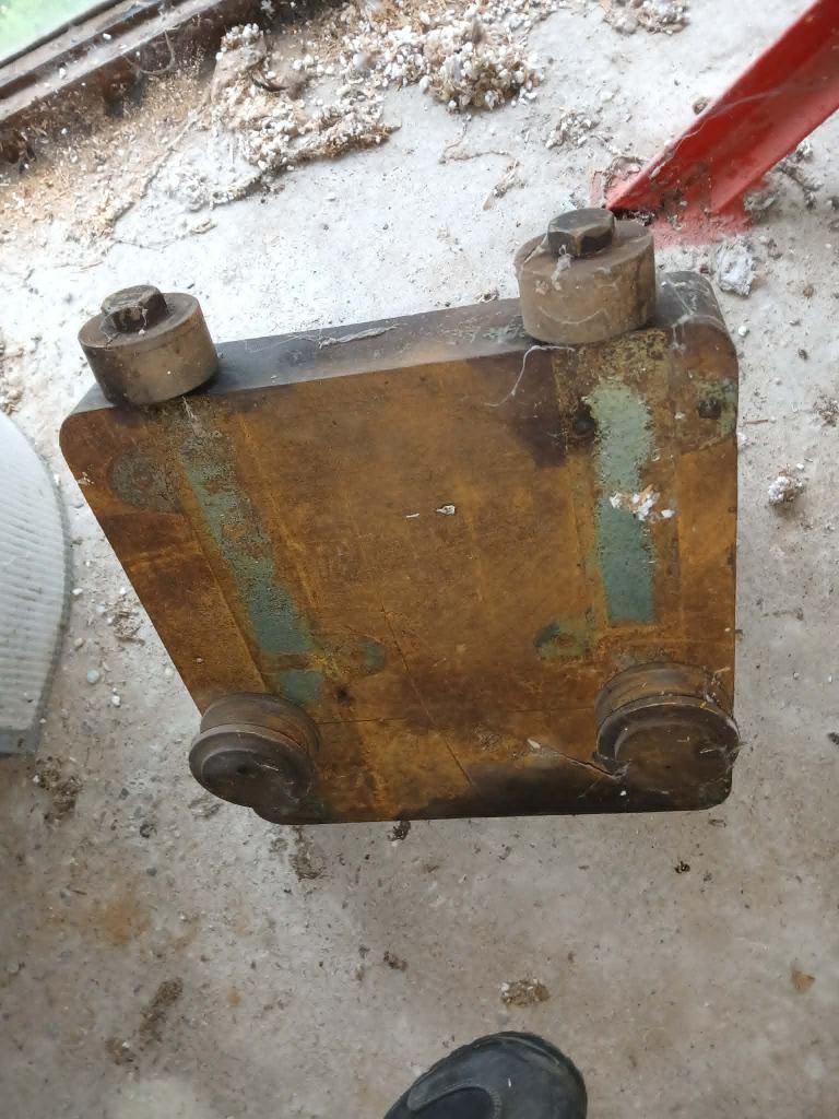 Partij industriële machineonderdelen / houtbewerking, Ophalen