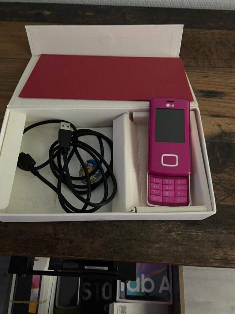 Gsm lg rose, Enlèvement, Comme neuf, Rose
