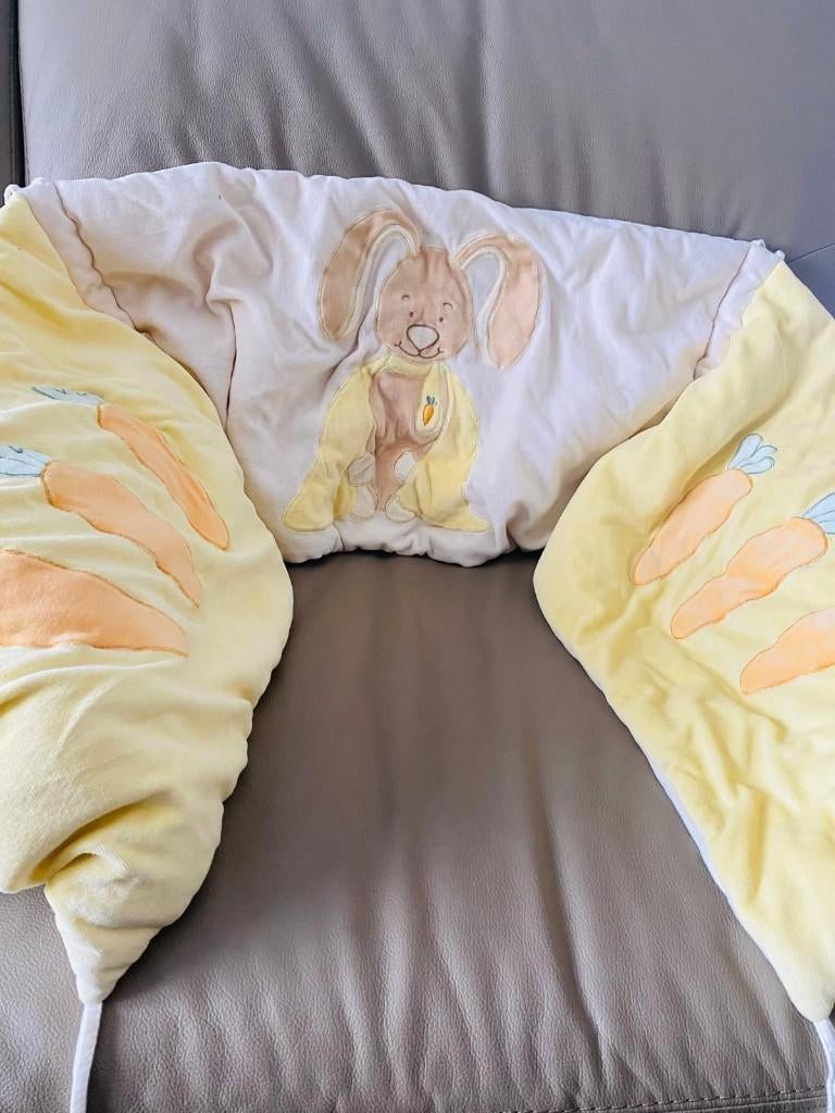 Bedomrander / Bedbumper voor babybed.., Garçon ou Fille, Beige, Comme neuf, Enlèvement