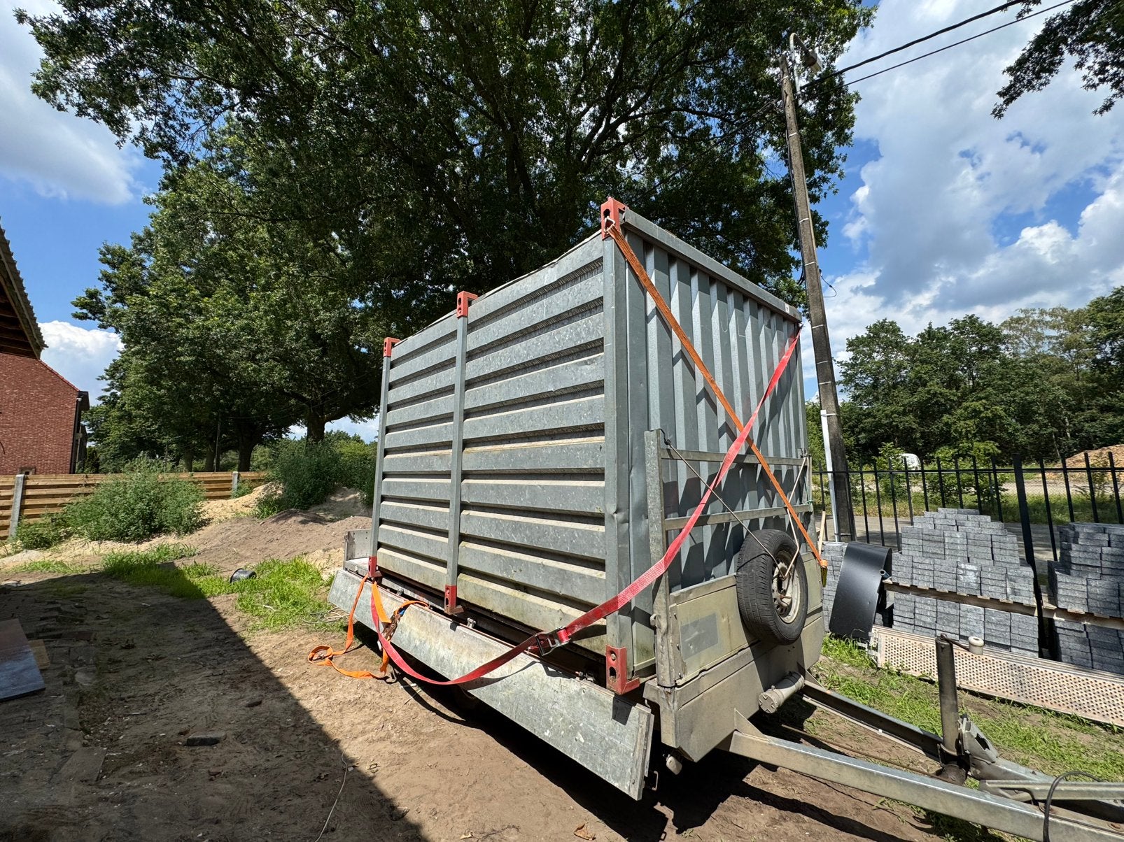 Werf container / tuinhuie /  garagebox, Ophalen