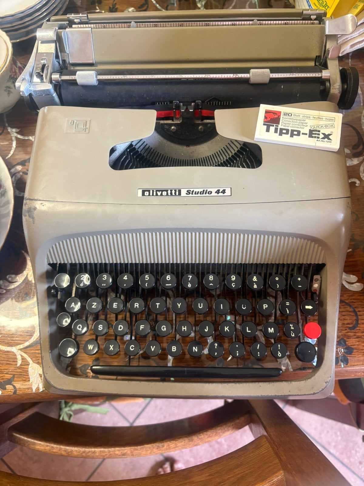 Machine à écrire vintage Olivetti Studio 44 avec housse, Enlèvement, Utilisé