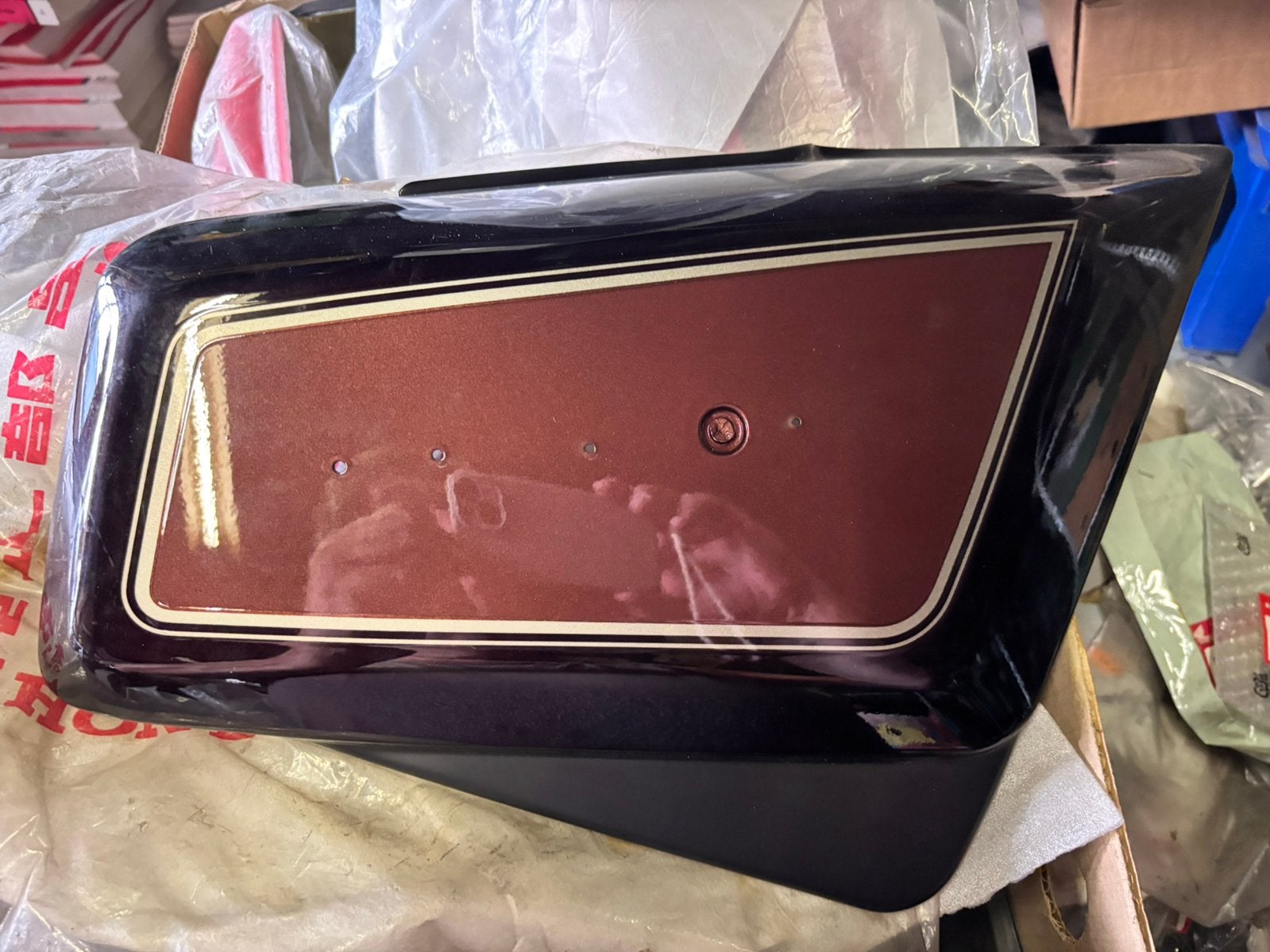 Cache latéral droit pour Honda Goldwing 1200, Motos, Enlèvement ou Envoi, Neuf