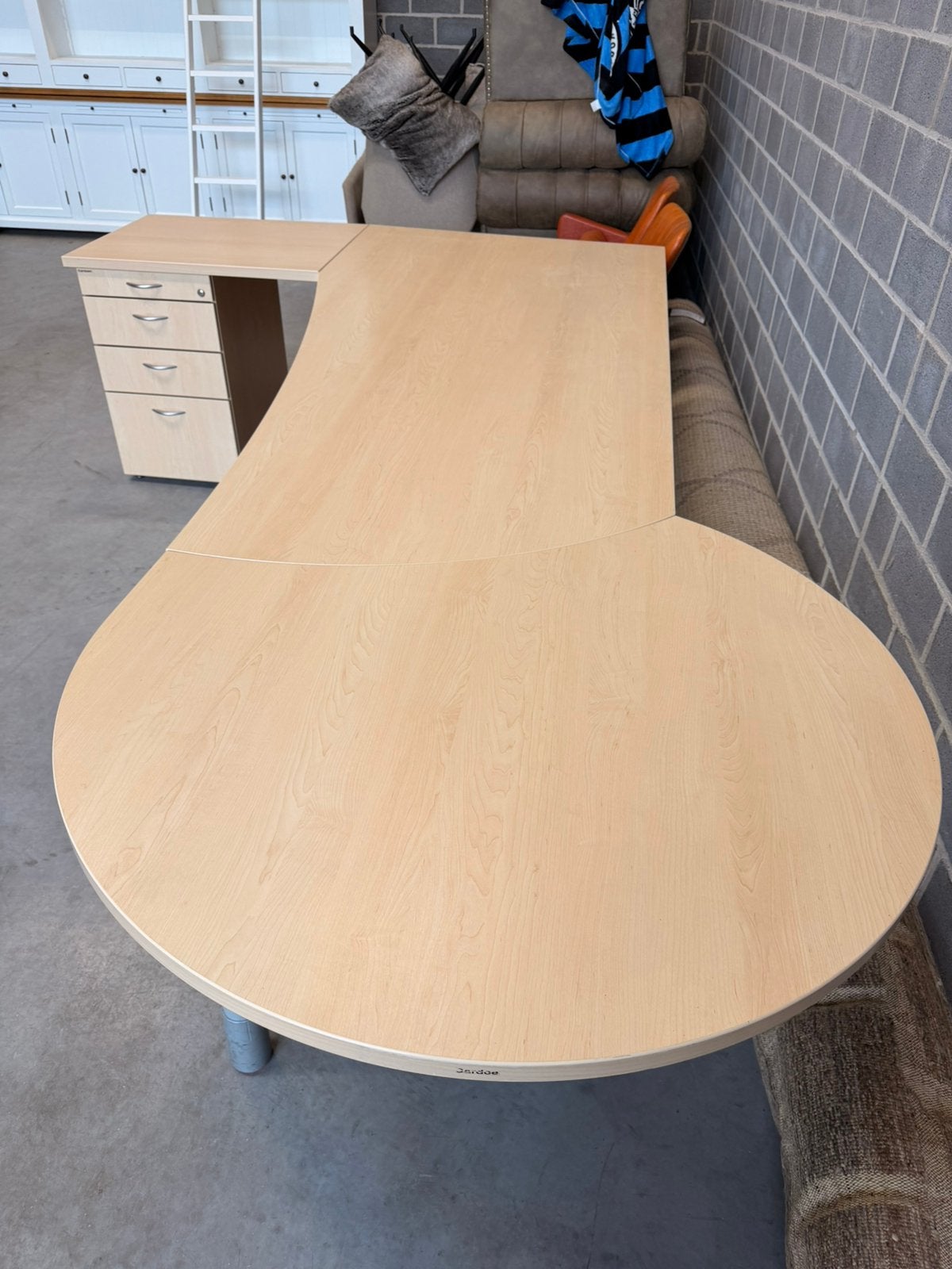 Bureau met ladenblok, Enlèvement, Comme neuf