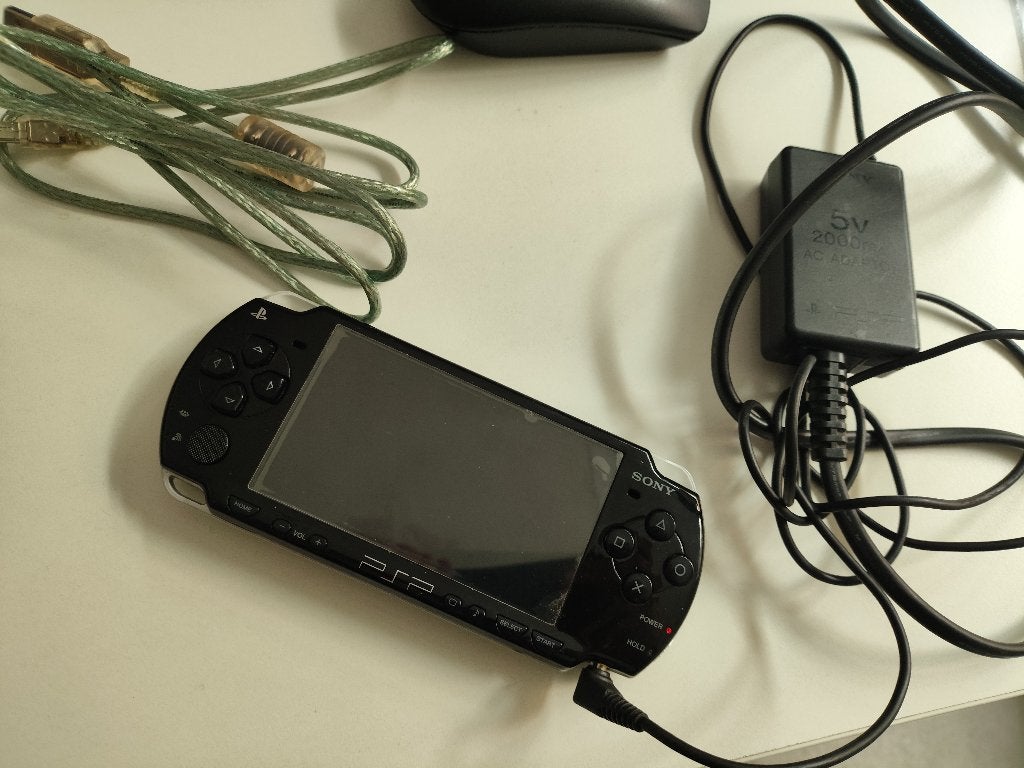PSP 2004, Consoles de jeu & Jeux vidéo, Consoles de jeu | Sony PSP, Enlèvement, Comme neuf, Noir, PSP
