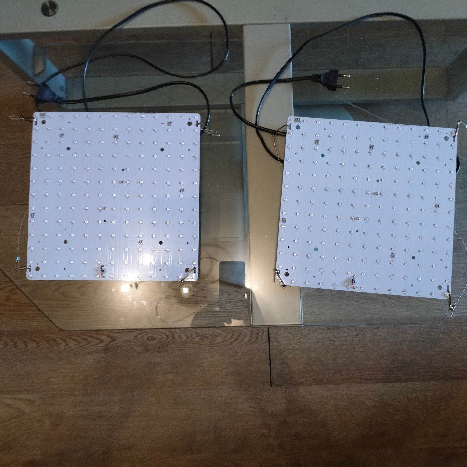 2 groei led lampen z.g.a.n, Ophalen
