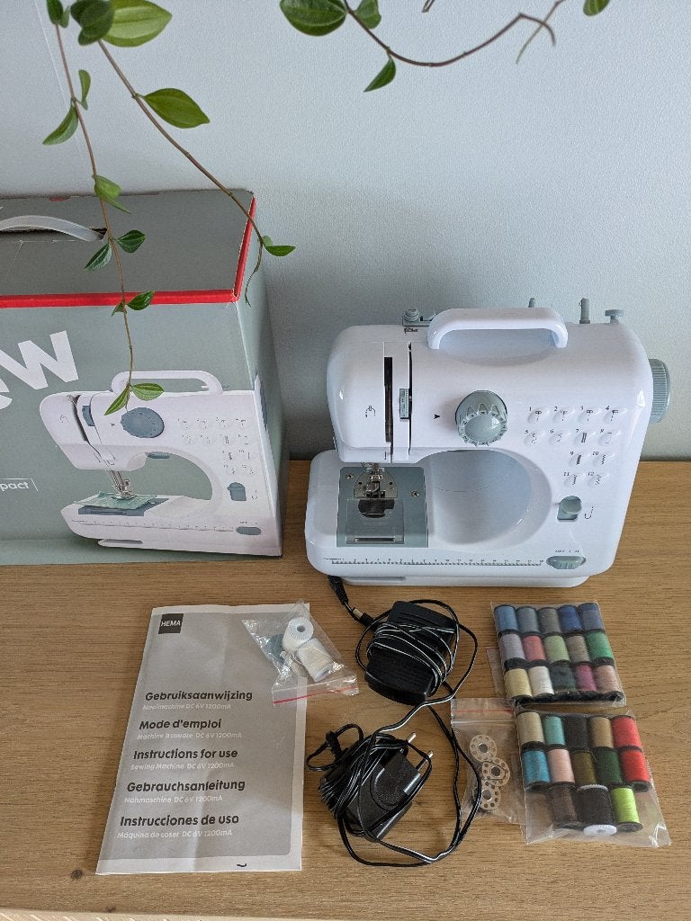 Naaimachine klein HEMA art. 80060018, Hobby en Vrije tijd, Ophalen, Zo goed als nieuw, Naaimachine, Overige merken