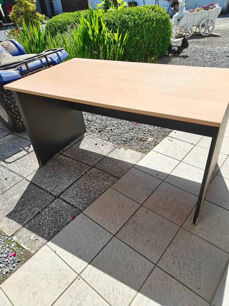 Bureau met boekenkast, Ophalen, Gebruikt, Met plank(en)