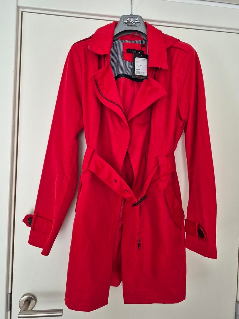 Trench-coat rouge Bel&Bo taille 38, Enlèvement ou Envoi, Taille 38/40 (M)