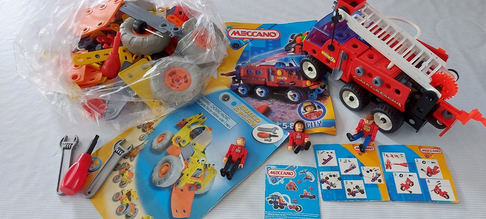 2x Meccano Junior + gratis kleine voertuigjes Nieuwprijs 56€, Kinderen en Baby's, Ophalen of Verzenden, Zo goed als nieuw, Bouwen