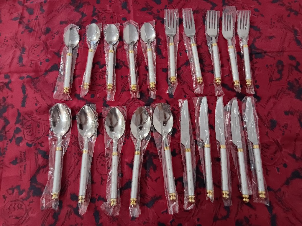 Série de 20 couverts neuf, Maison & Meubles, Cuisine | Couverts, Enlèvement ou Envoi, Neuf