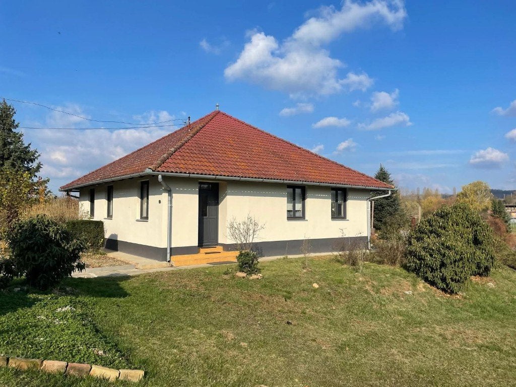 Boldogasszonyfa instapklare woning, tuin en visvijver #1596, Immo, Dorp, 3 kamers, 90 m², Boldogasszonyfa