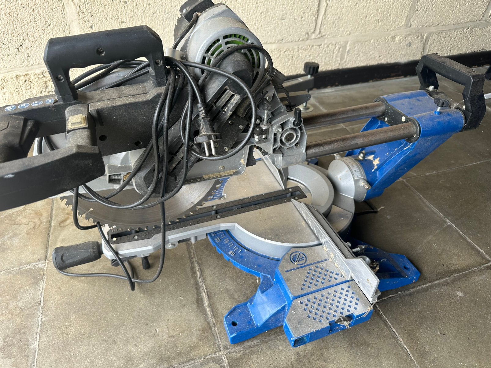 Zaagmachine goede staat, Doe-het-zelf en Bouw, Gereedschap | Zaagmachines, Ophalen, Gebruikt