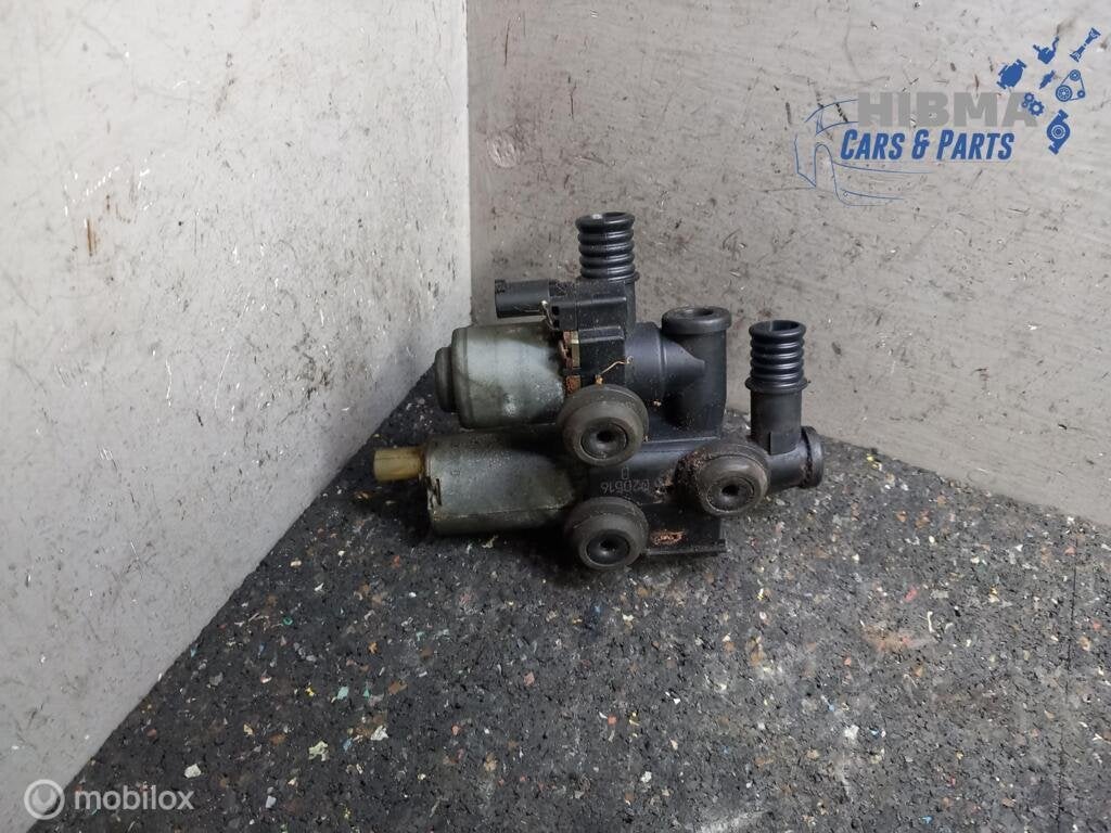 BMW 3-serie E46 Extra waterpomp Bosch 8369807 1998 t/m 2005, Enlèvement ou Envoi, Utilisé, BMW, BMW