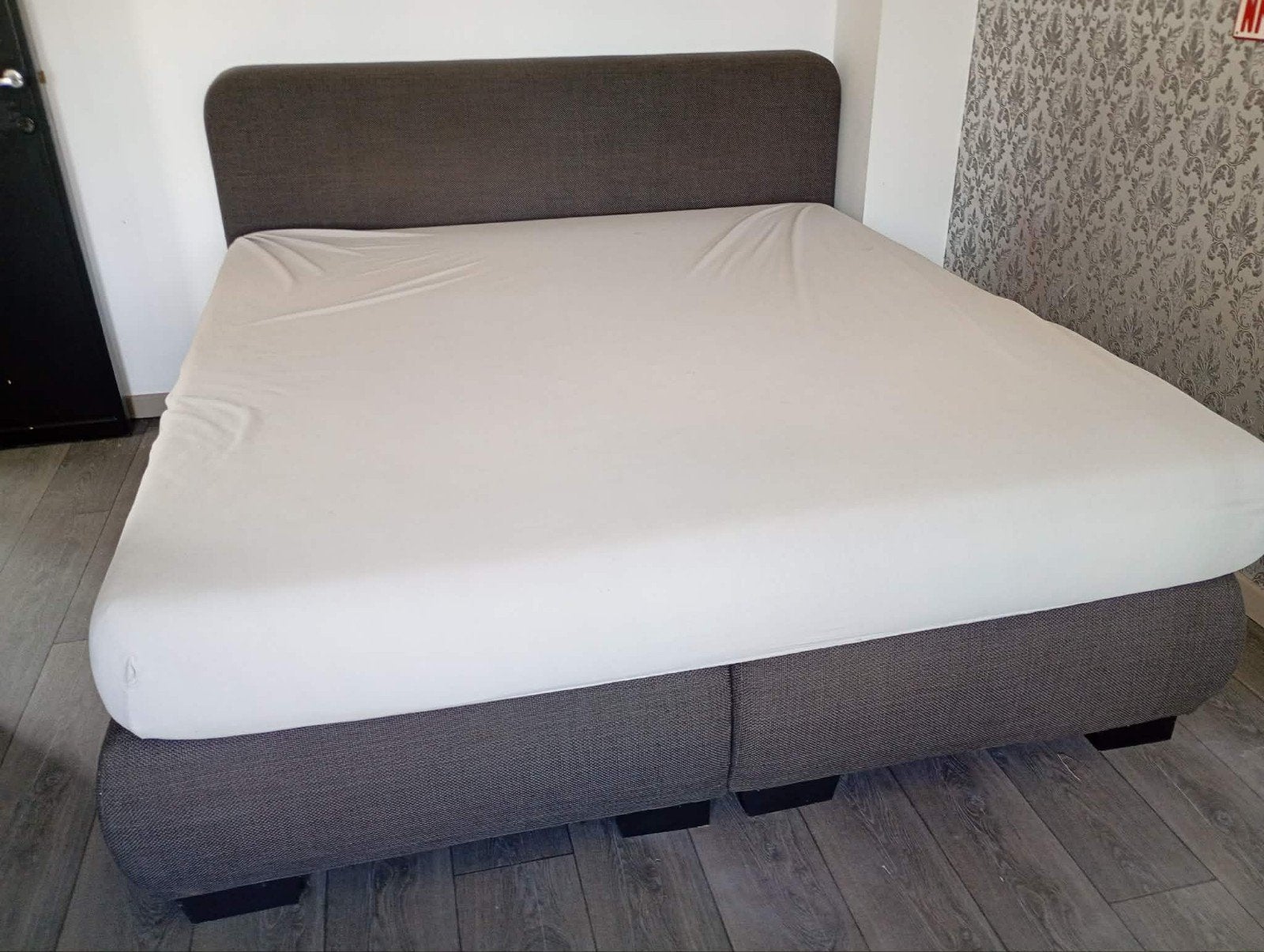 Lit + matelas gratuits, Enlèvement