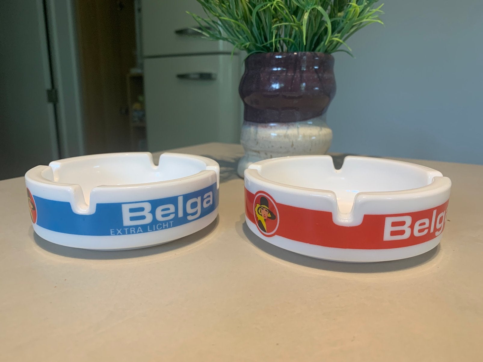 2 Vintage Belga asbakken – nieuw Originele Belga asbakken, Verzamelen, Ophalen of Verzenden, Zo goed als nieuw