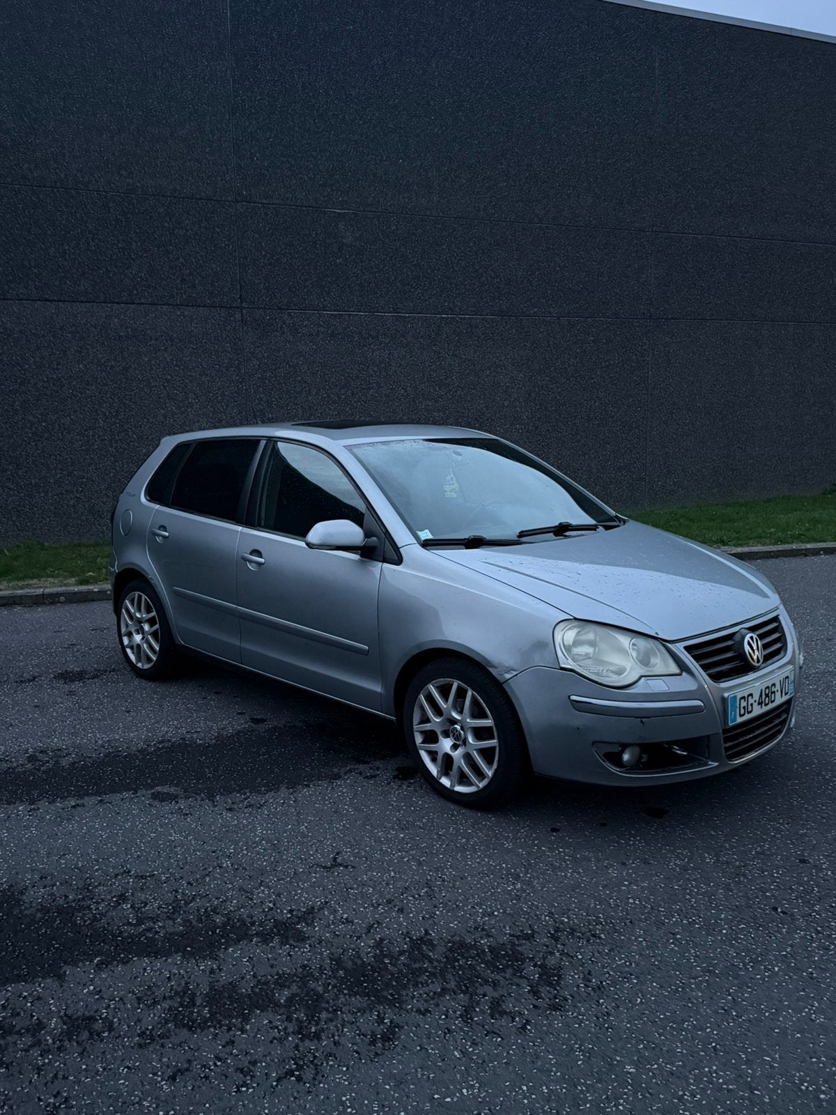 Volkswagen Polo 1.9TDI - 2007, Autos, Argent ou Gris, Achat, Boîte manuelle, Bleu