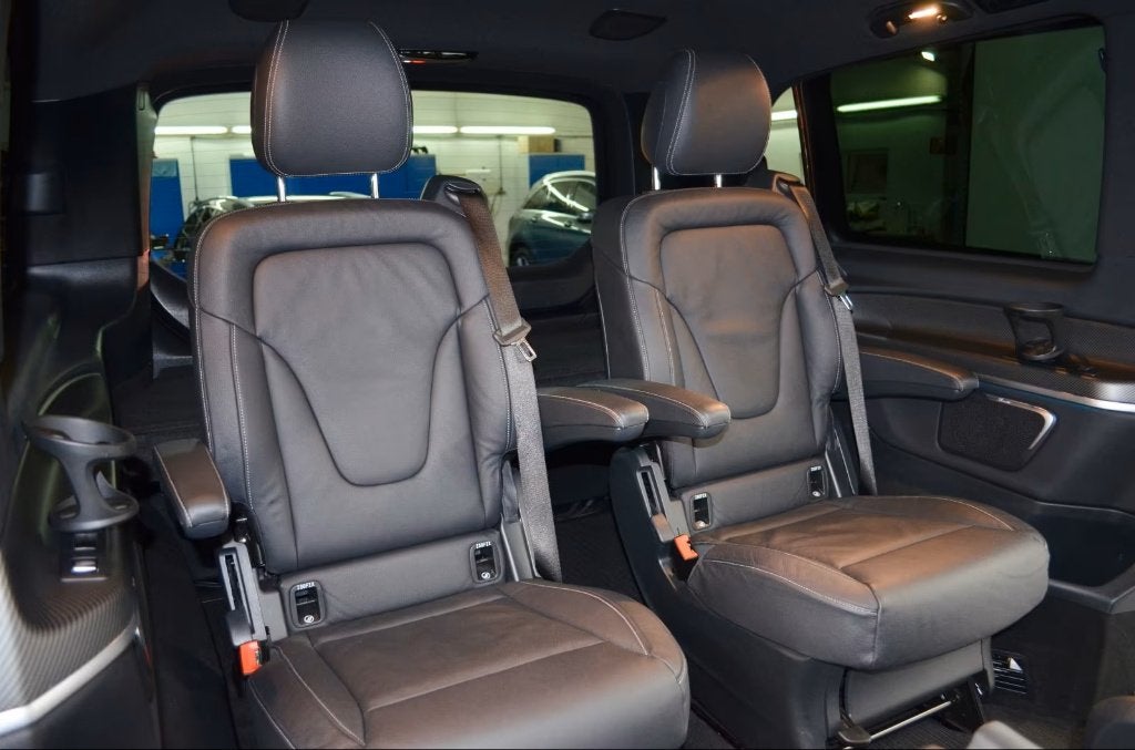 Sièges confort Lugano en cuir noir classe V W 447, Autos : Pièces & Accessoires, Habitacle & Garnissage, Mercedes-Benz, Neuf, Enlèvement