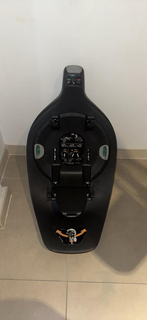 Z base cybex, Ophalen, Zo goed als nieuw