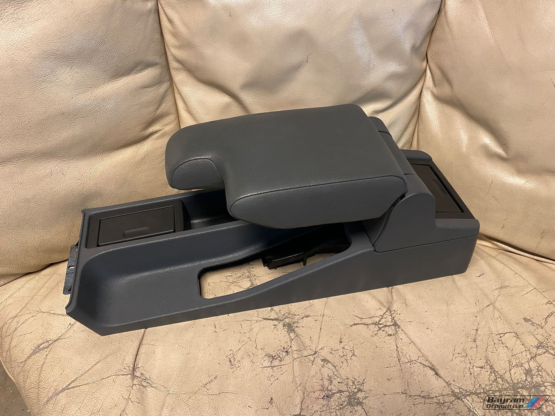 Bmw E36 middenarmsteun grijs coupe sedan touring M3 3-serie, Auto-onderdelen, Interieur en Bekleding, Gebruikt, -, -, Ophalen of Verzenden
