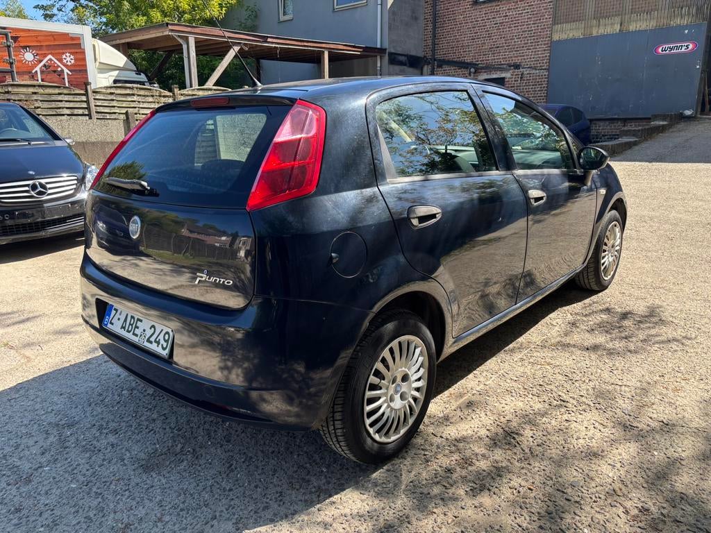 FIAT PUNTO 1.2 essence, Blauw, Grande Punto, https://public.car-pass.be/vhr/5c59c90c-e938-42fa-ac54-d68f66ecdc6f, Bedrijf
