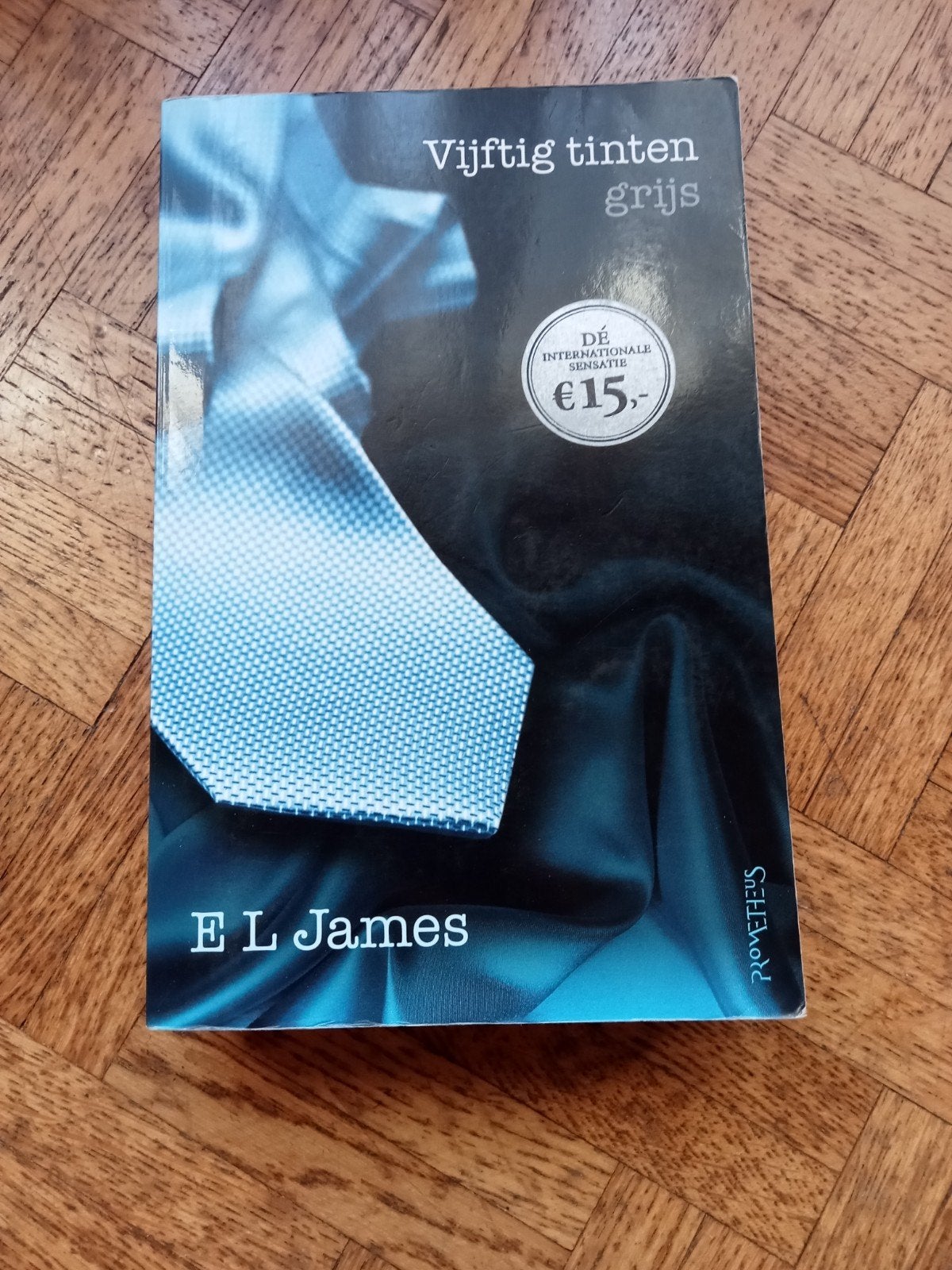 E.L. James: Vijftig tinten grijs, Ophalen of Verzenden, Gelezen, Amerika